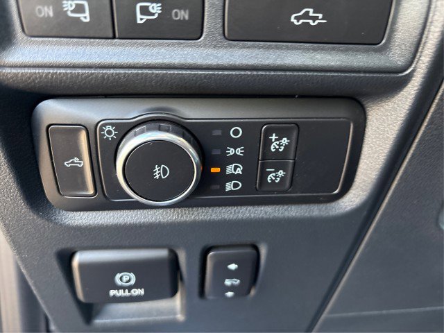 Certified 2022 Ford F150 Lariat w/ Equipment Group 502A High image 17