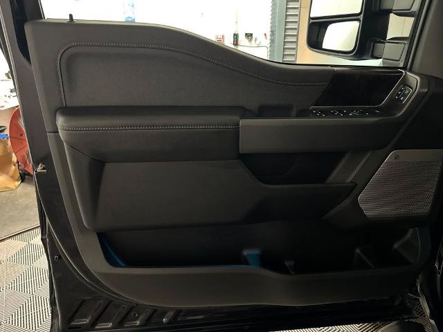 Certified 2023 Ford F250 Lariat w/ Sport Appearance Package AWD/4WD image 18