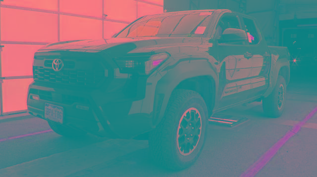 Used 2025 Toyota Tacoma TRD Off-Road image 5