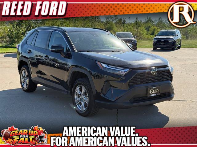 Used 2025 Toyota RAV4 XLE FWD image 1