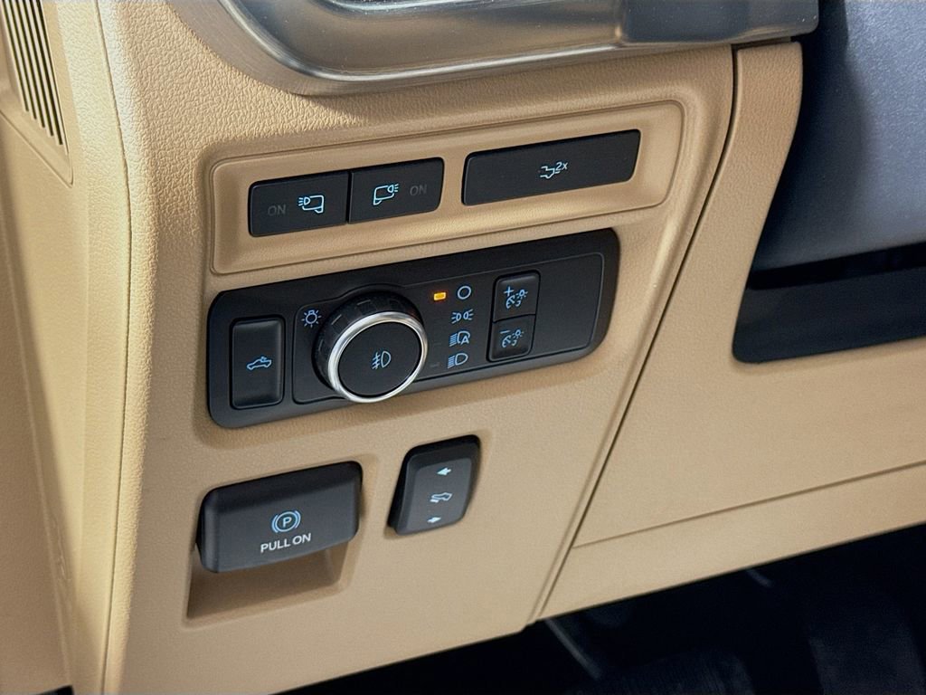 Certified 2022 Ford F150 Lariat w/ Equipment Group 502A High image 14