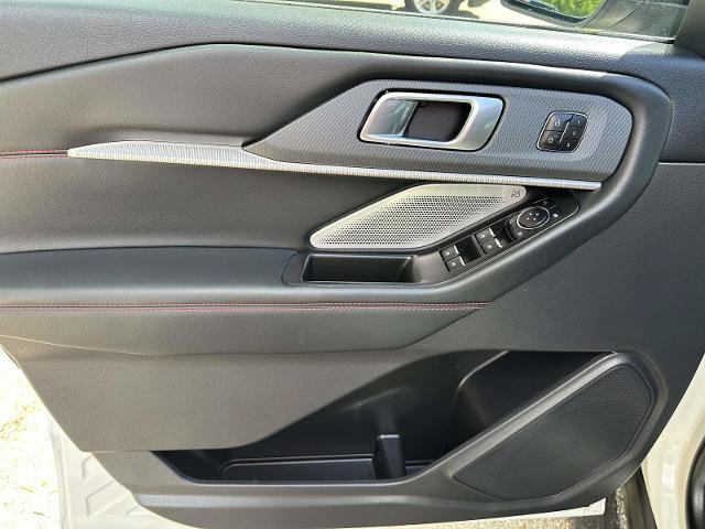 Certified 2025 Ford Explorer ST AWD/4WD image 8