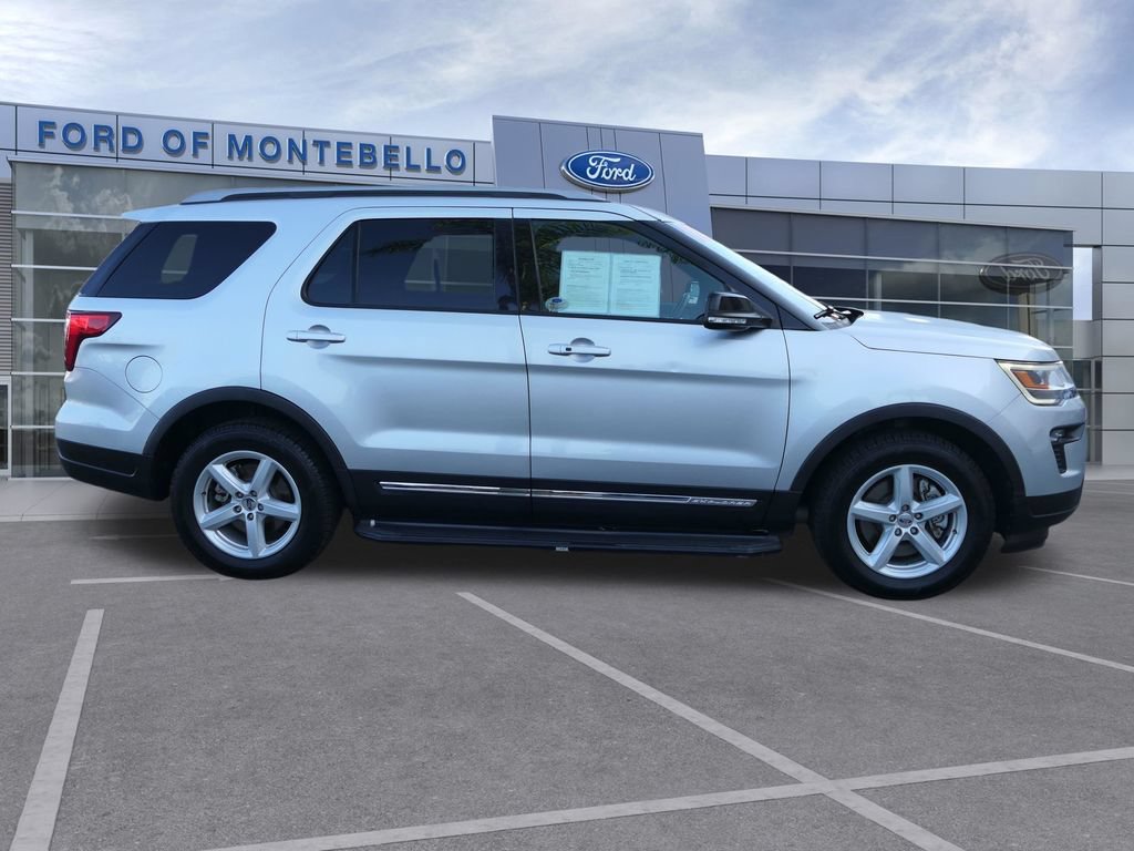 Certified 2018 Ford Explorer XLT w/ Equipment Group 201A FWD image 2
