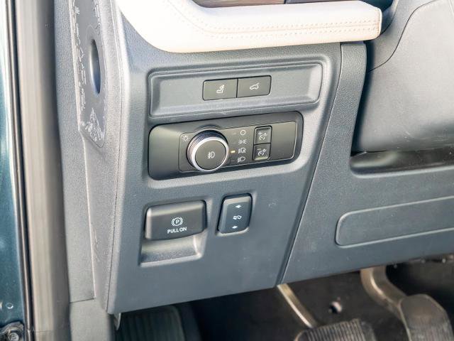 Certified 2024 Ford Expedition Limited image 21