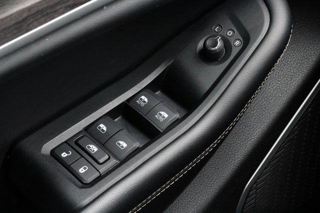 Used 2024 Jeep Grand Cherokee Limited 4xe image 23