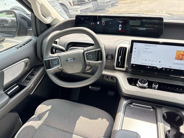 Certified 2025 Ford Expedition Active RWD image 14