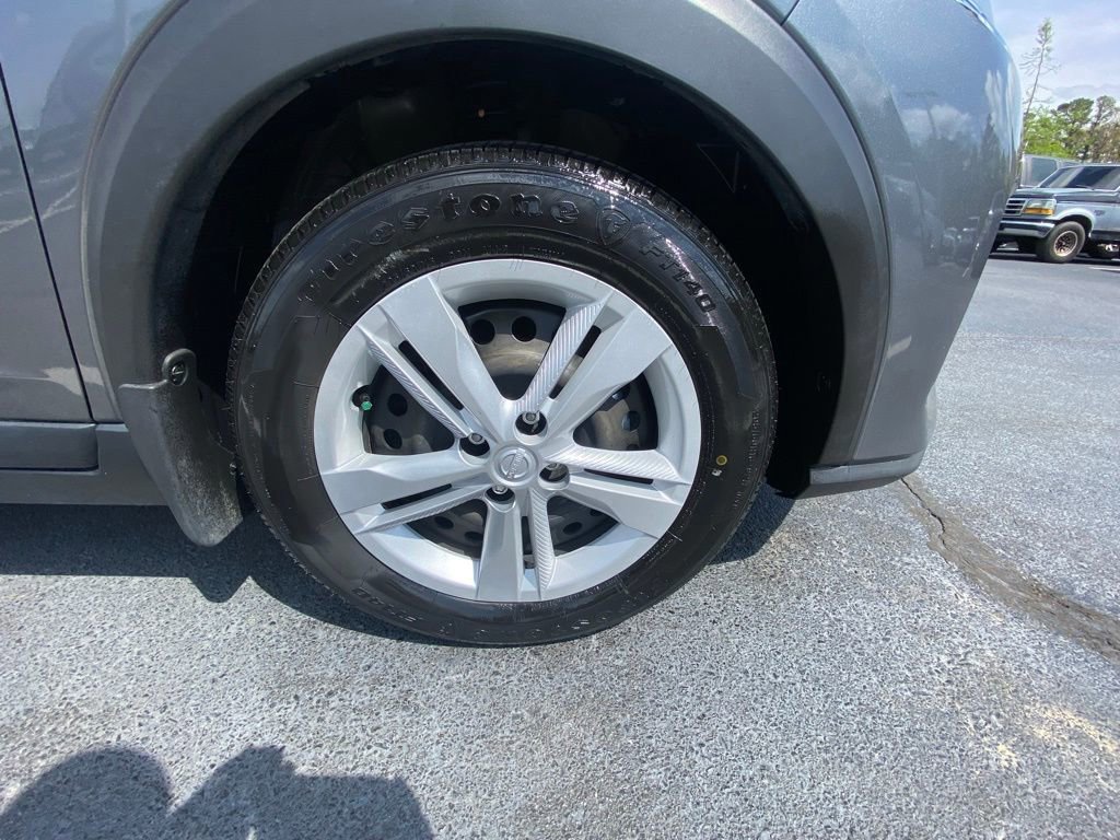 Used 2023 Nissan Kicks S image 29