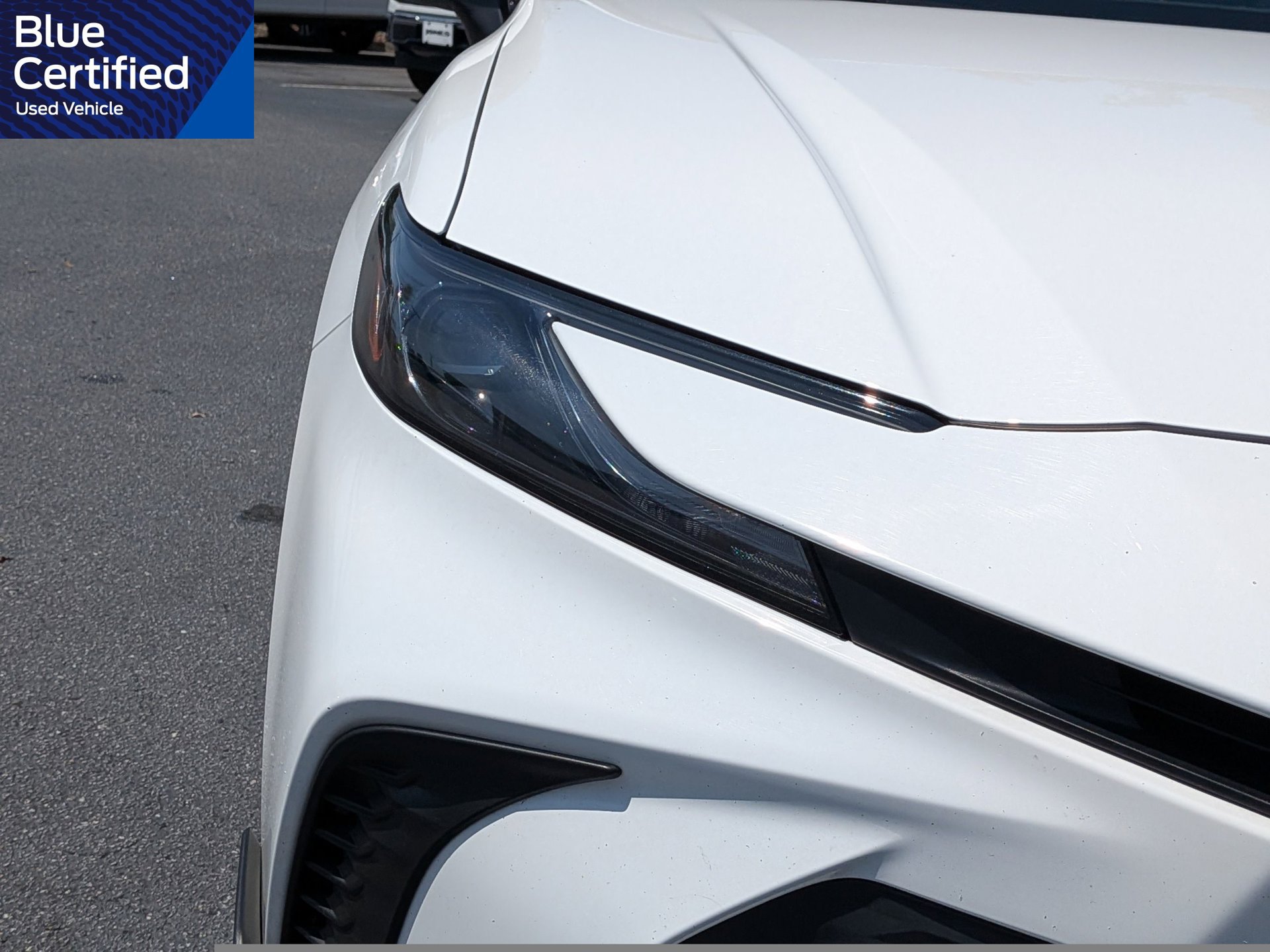 Used 2025 Toyota Camry SE FWD image 11