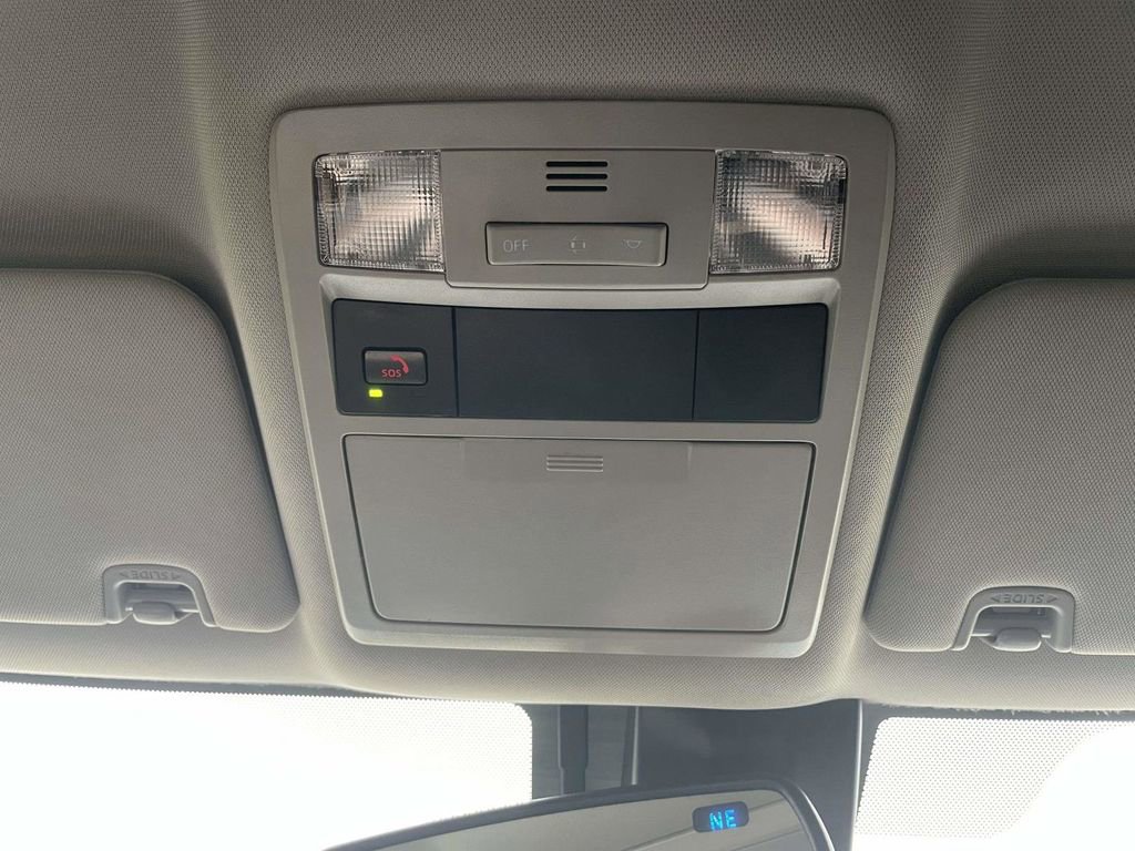 Used 2023 Toyota Tacoma SR5 AWD/4WD image 28