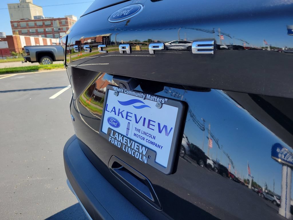 Certified 2022 Ford Escape SE w/ Cold Weather Package AWD/4WD image 24