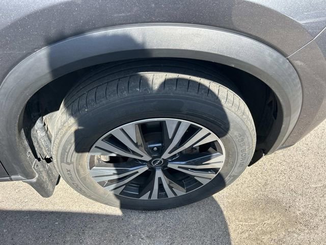 Used 2023 Nissan Rogue SV w/ SV Premium Package AWD/4WD image 10
