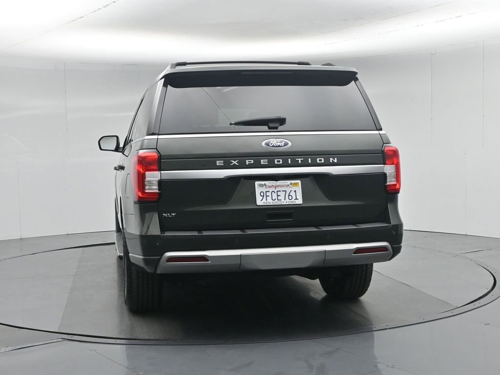 Certified 2023 Ford Expedition XLT image 40