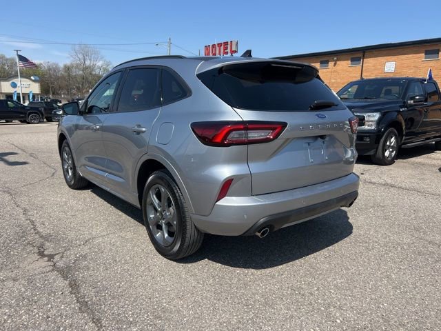 Certified 2024 Ford Escape ST-Line w/ Tech Pack #1 AWD/4WD image 6