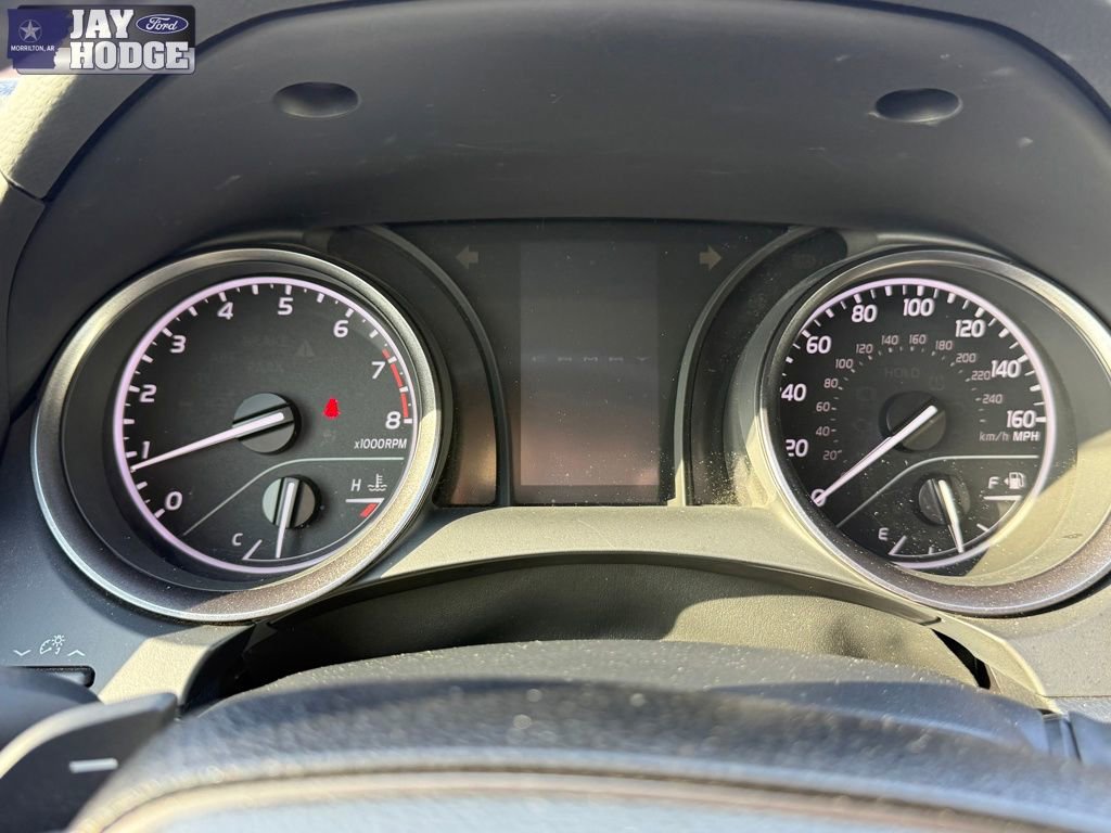 Used 2024 Toyota Camry SE w/ Convenience Package image 17
