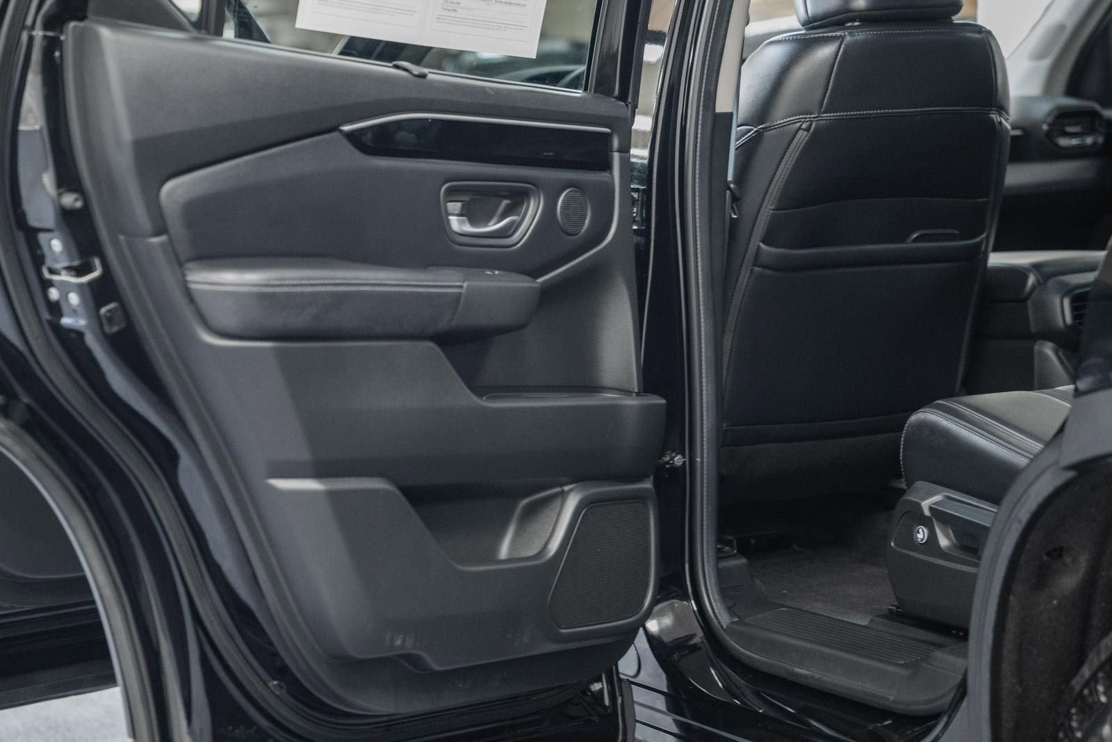 Used 2024 Honda Pilot EX-L image 45