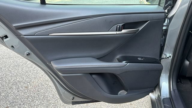 Used 2025 Toyota Camry XLE FWD image 21