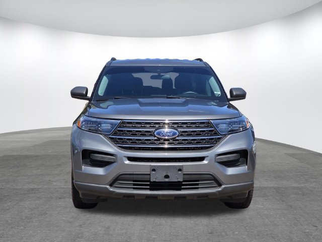 Certified 2023 Ford Explorer XLT RWD image 2