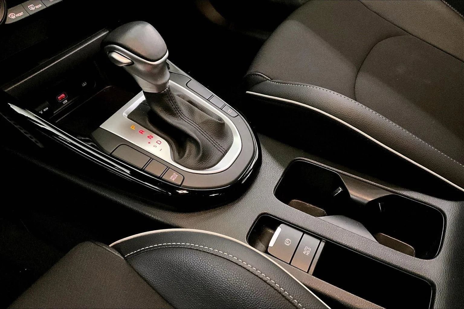 Used 2024 Kia Forte GT-Line image 16