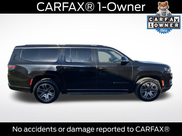 Used 2024 Jeep Wagoneer L Series II w/ Flexible Seating Group RWD image 2