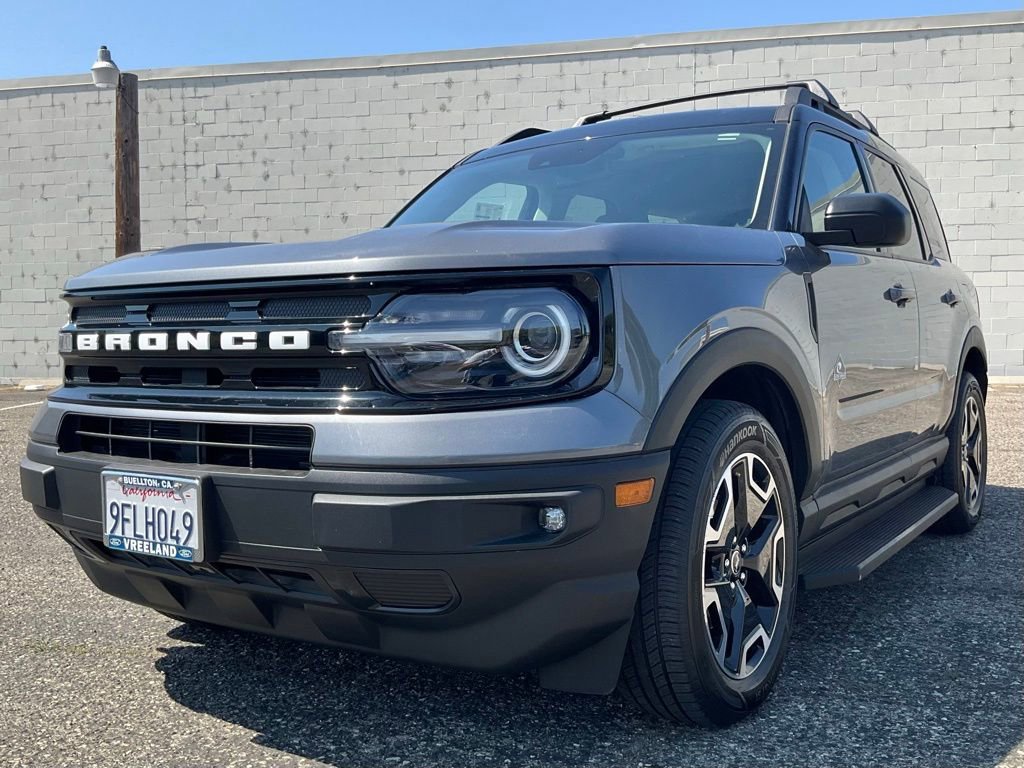 Certified 2022 Ford Bronco Sport Outer Banks w/ Tech Package image 3