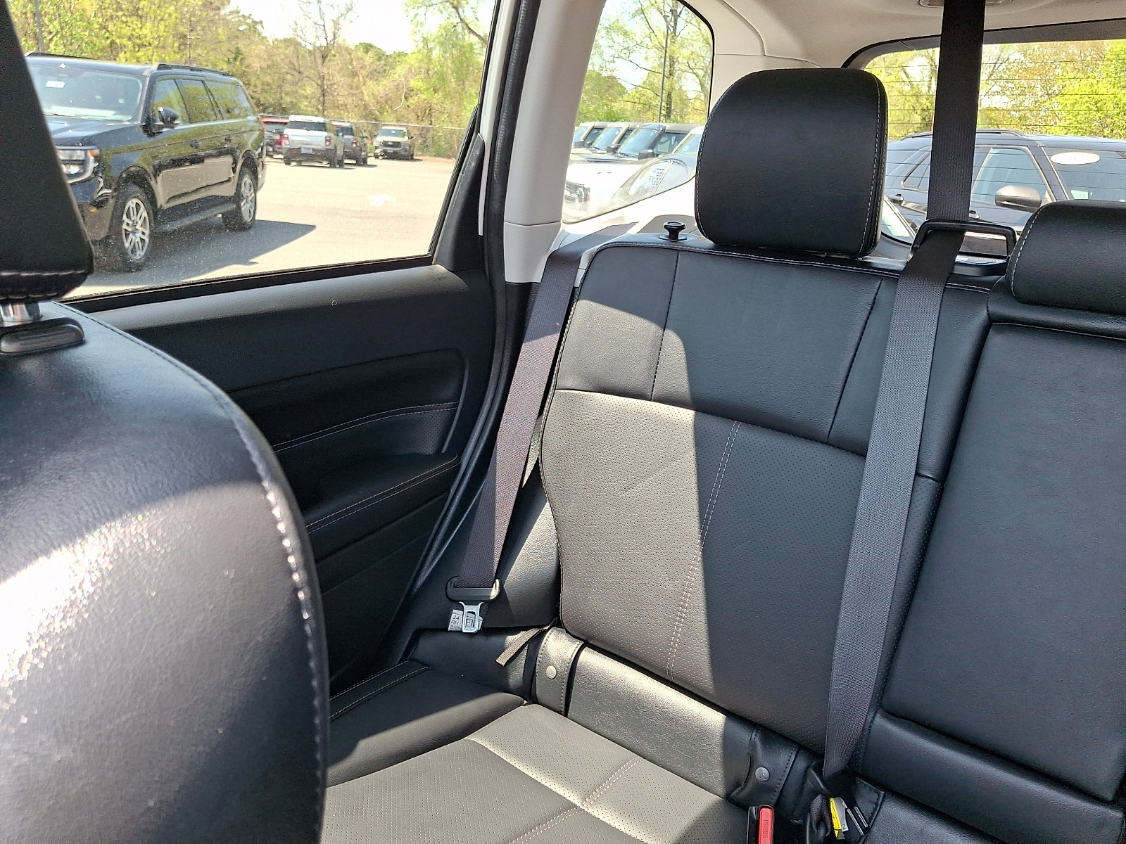 Used 2018 Subaru Forester 2.5i Touring AWD/4WD image 18