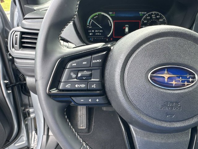 Used 2025 Subaru Forester Premium AWD/4WD image 24