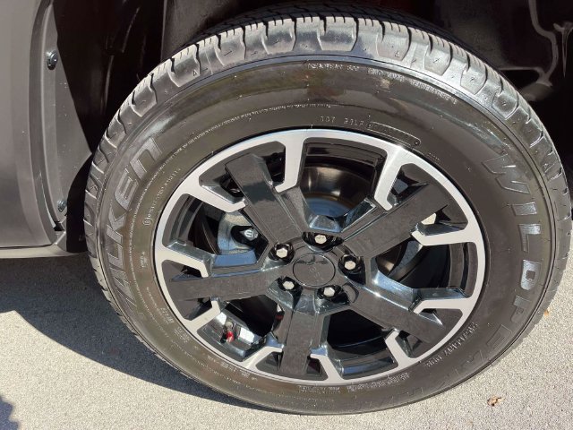 Used 2023 Jeep Renegade Trailhawk w/ Sun/Sound Group AWD/4WD image 11