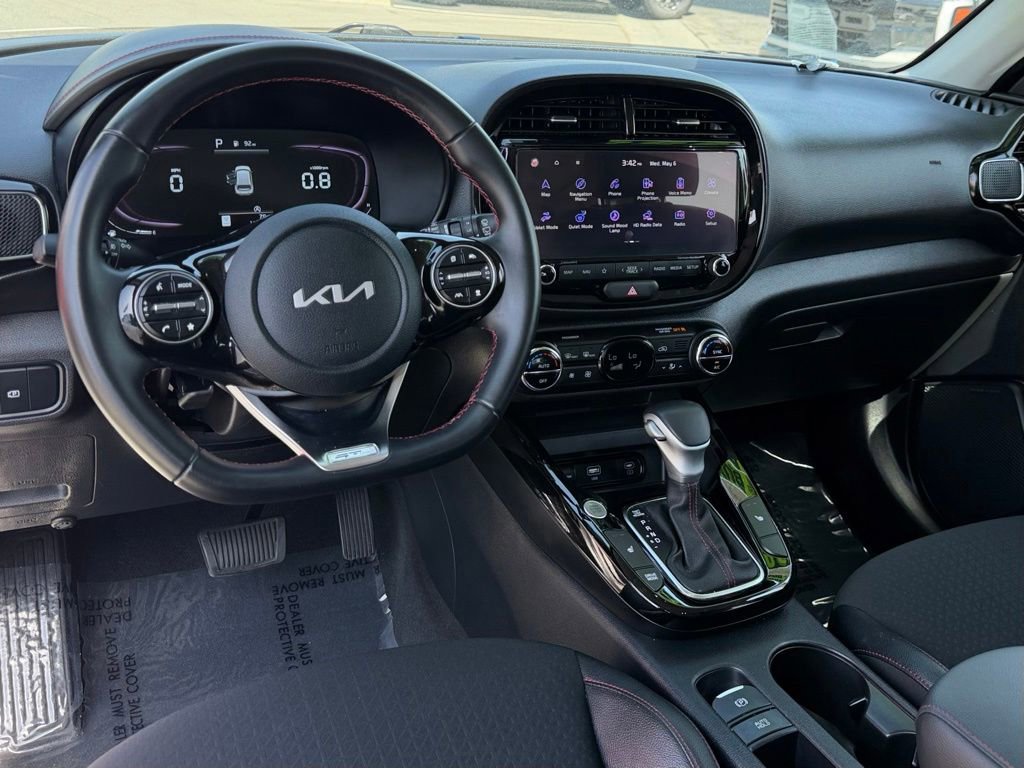 Used 2023 Kia Soul GT-Line w/ GT-Line Technology Package FWD image 28