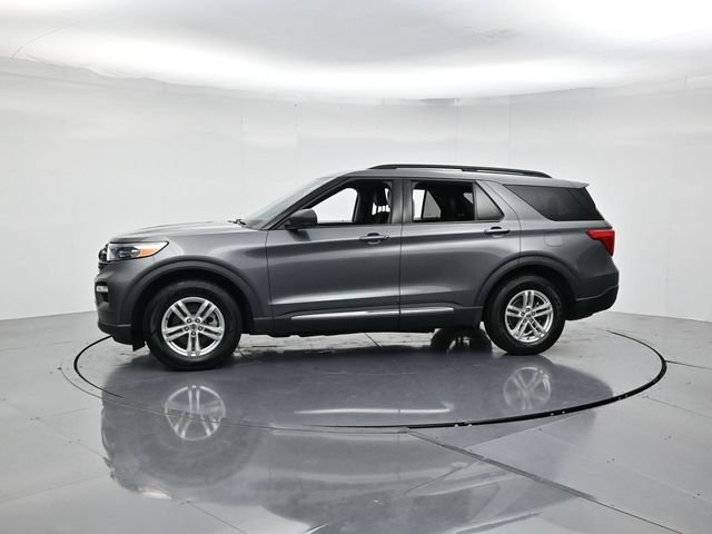 Certified 2021 Ford Explorer XLT w/ Equipment Group 202A AWD/4WD image 6