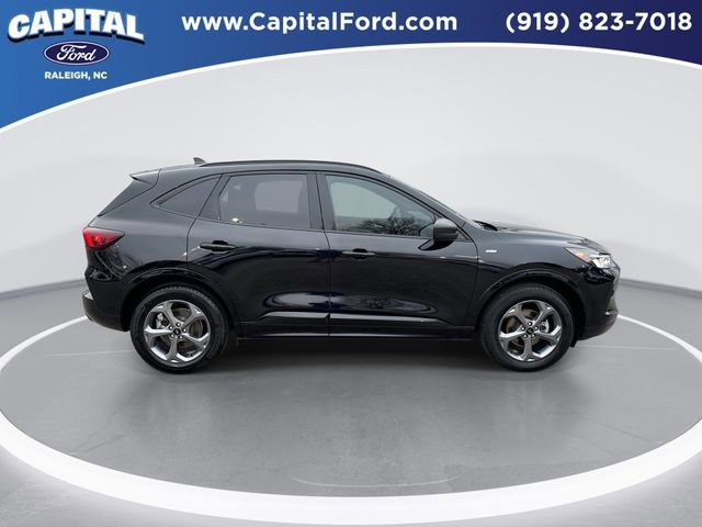 Certified 2024 Ford Escape ST-Line w/ Tech Pack #1 image 7