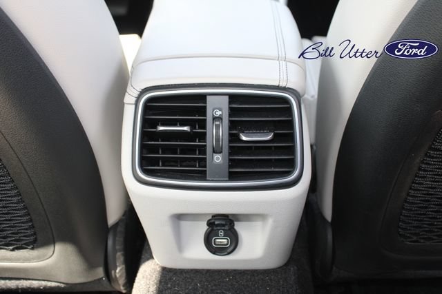 Used 2023 Genesis G70 2.0T RWD image 15