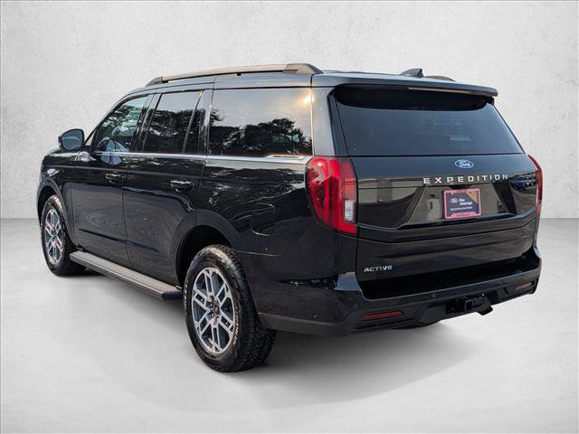 Certified 2025 Ford Expedition Active AWD/4WD image 8