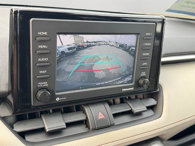 Used 2022 Toyota RAV4 XLE AWD/4WD image 20