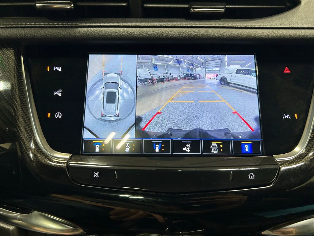 Used 2022 Cadillac XT6 Sport w/ Technology Package AWD/4WD image 23