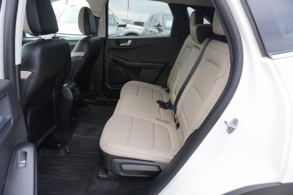 Certified 2022 Ford Escape Titanium image 19