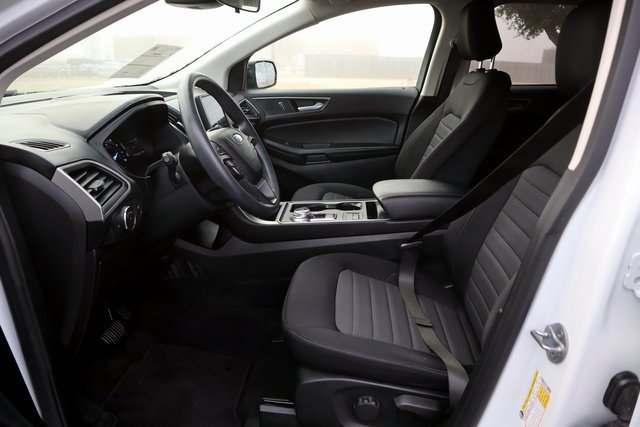 Certified 2022 Ford Edge SE w/ Black Appearance Package image 26