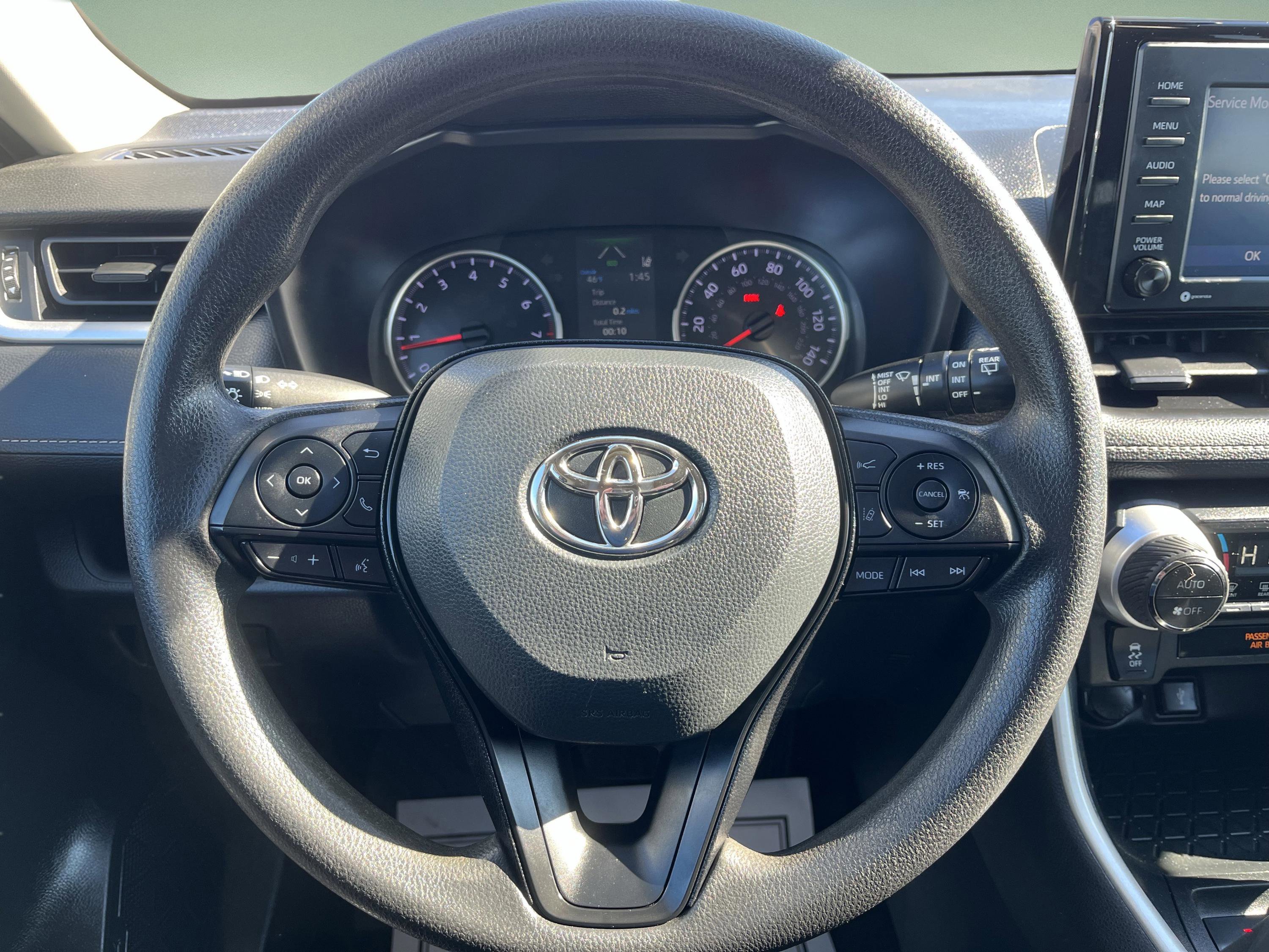 Used 2022 Toyota RAV4 XLE image 15
