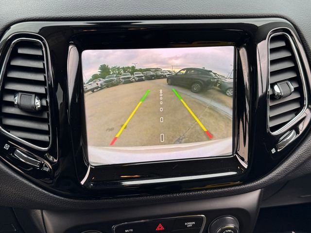 Used 2020 Jeep Compass Limited AWD/4WD image 26