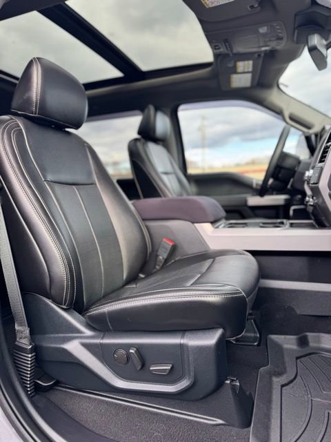 Certified 2021 Ford F350 Lariat w/ Chrome Package image 28