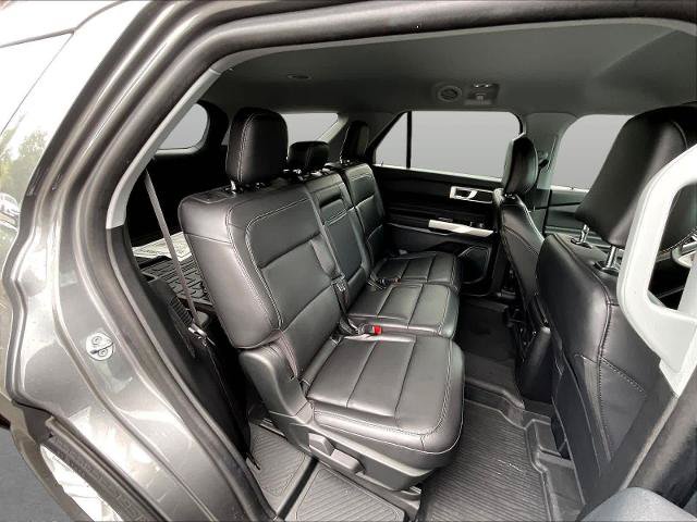 Certified 2023 Ford Explorer XLT w/ Equipment Group 202A AWD/4WD image 27