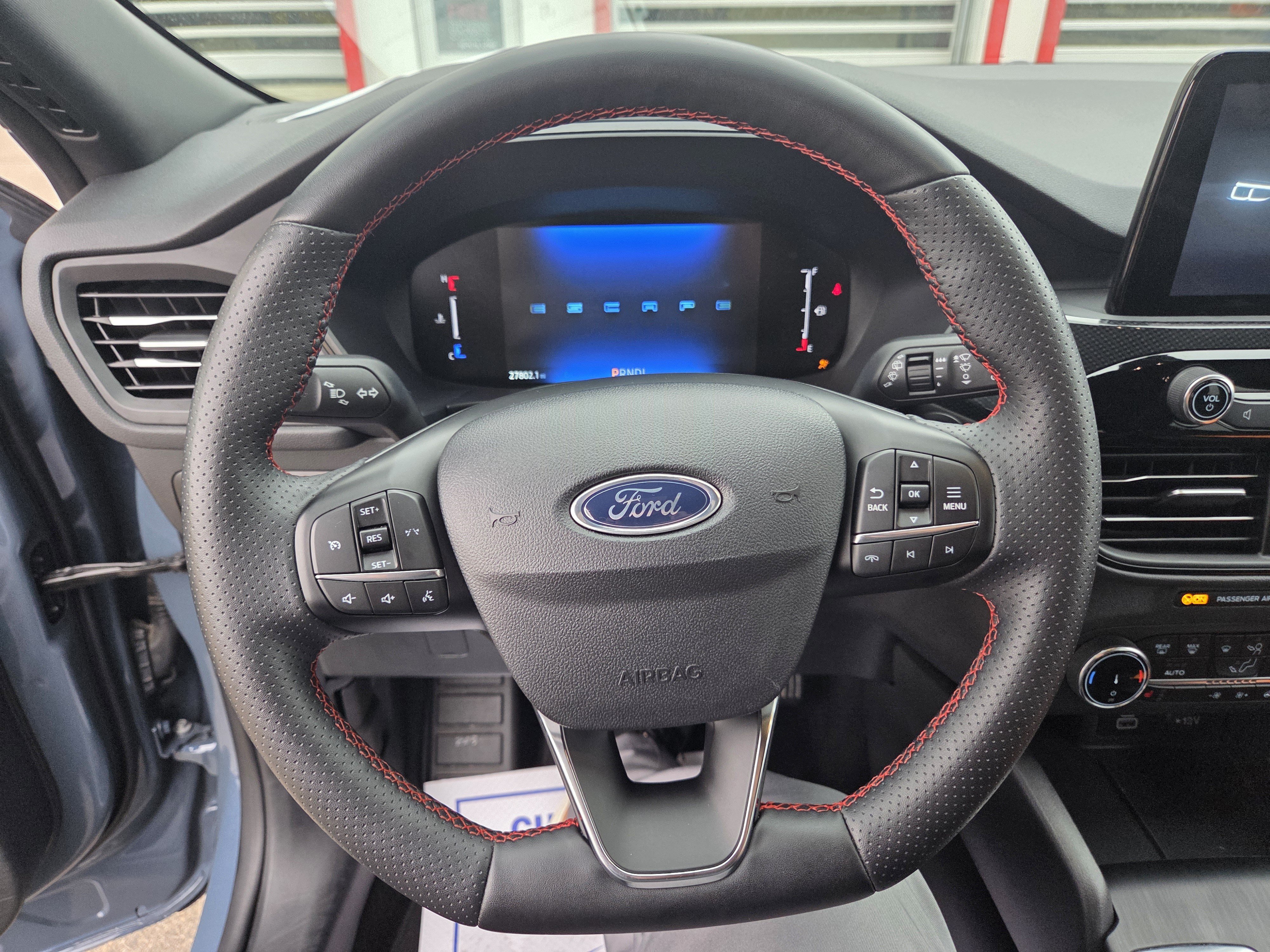 Certified 2025 Ford Escape ST-Line Select AWD/4WD image 14