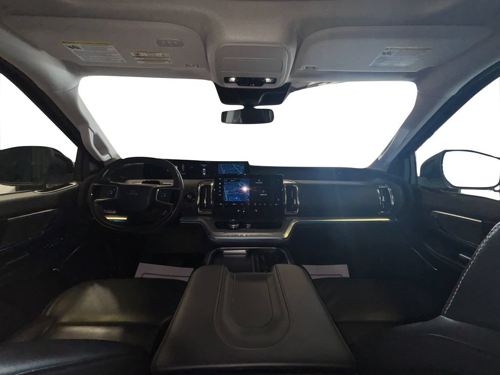 Certified 2025 Ford Expedition Platinum w/ Driver's Package AWD/4WD image 22