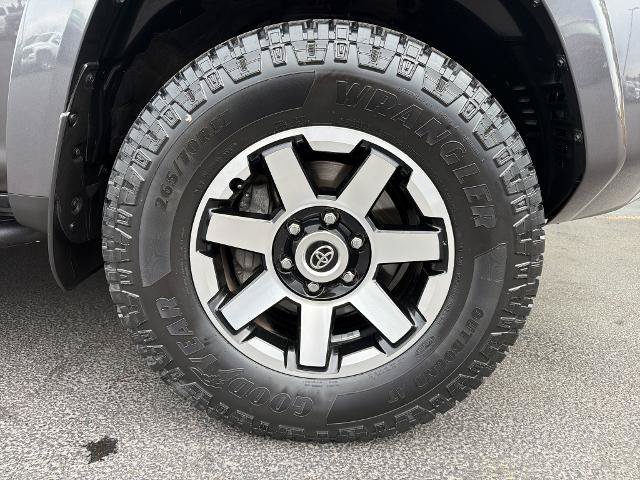 Used 2023 Toyota 4Runner TRD Off-Road Premium w/ Off Road Premium Plus Package AWD/4WD image 5
