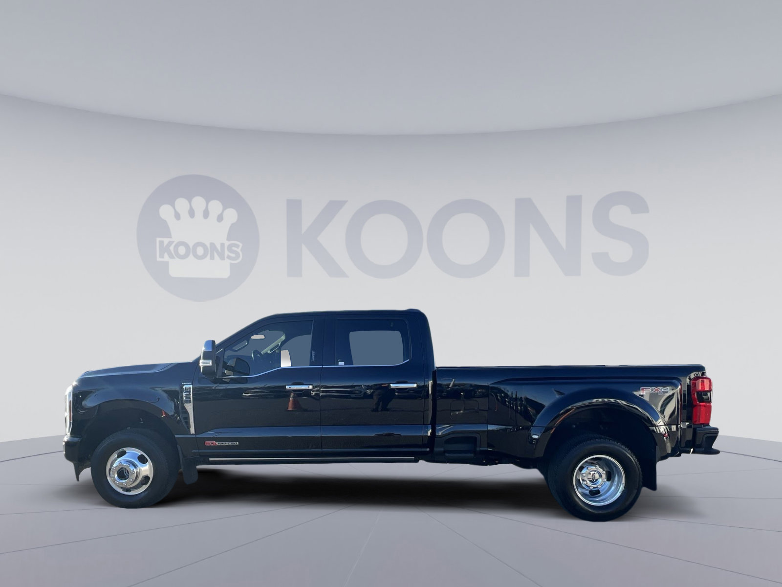 Certified 2024 Ford F350 Limited w/ FX4 Off-Road Package image 2