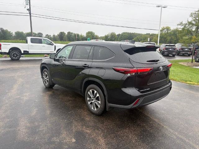 Used 2026 Toyota Highlander XLE AWD/4WD image 5