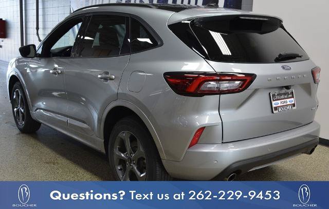 Certified 2024 Ford Escape ST-Line w/ Tech Pack #1 AWD/4WD image 4