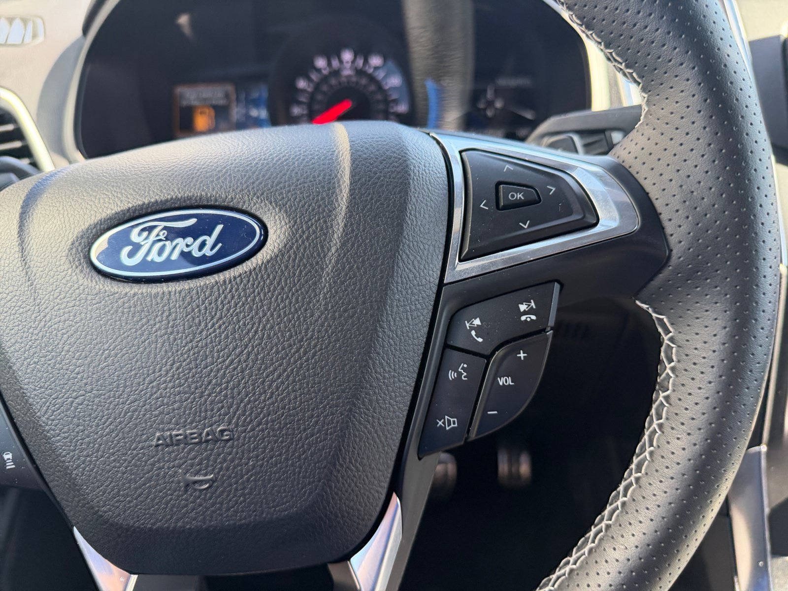 Certified 2024 Ford Edge ST w/ Equipment Group 401A AWD/4WD image 18