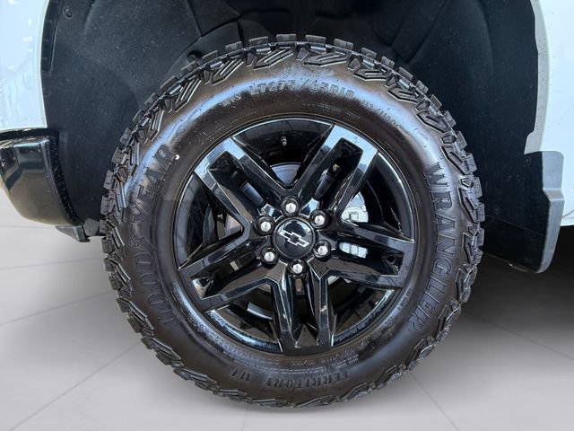 Used 2025 Chevrolet Silverado 1500 Custom Trail Boss AWD/4WD image 9