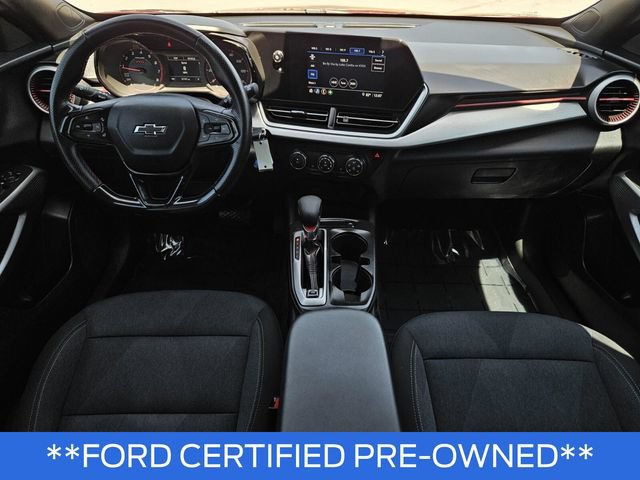 Used 2024 Chevrolet Trax RS FWD image 21