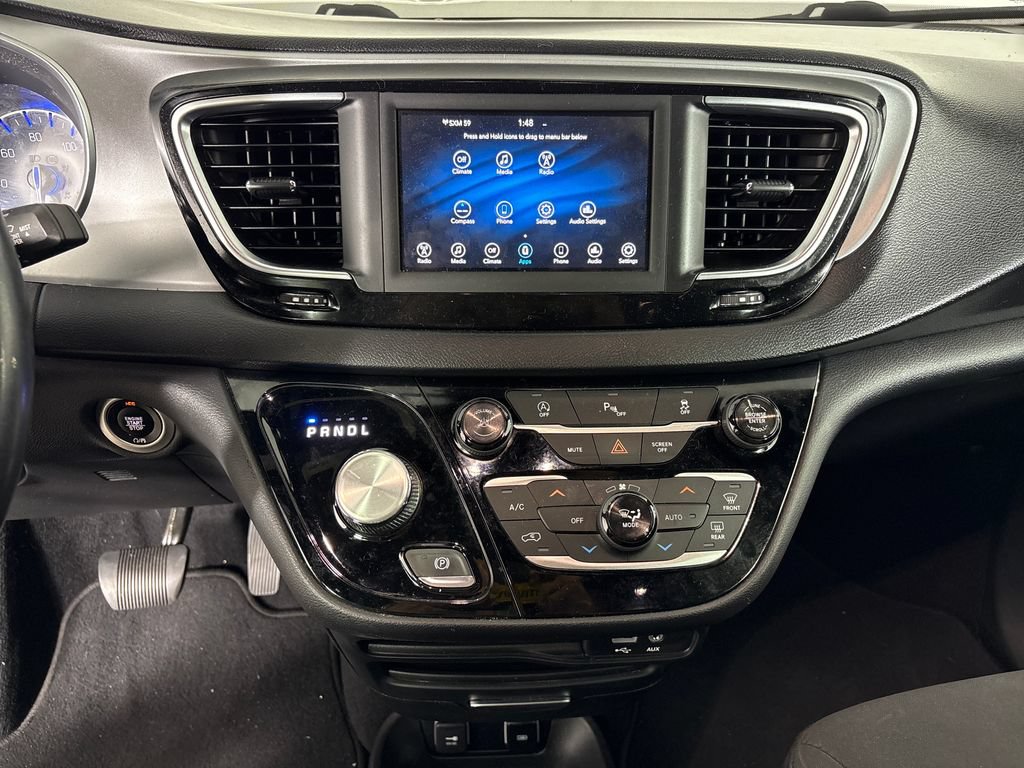 Used 2018 Chrysler Pacifica Touring Plus w/ S Appearance Package FWD image 22
